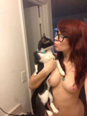 アマチュア写真 Girl kissing her pussy