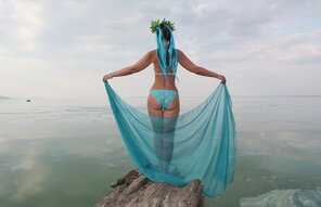 foto amadora Turquoise shawl over the Volga river