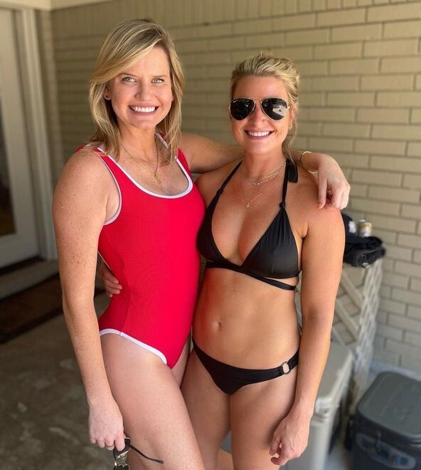 Rebecca_sos_A_qo9yrihl