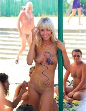 amateur photo The right amount of body paint