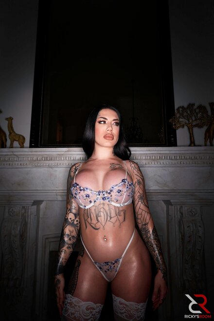 rr0057_laceyjayne_001