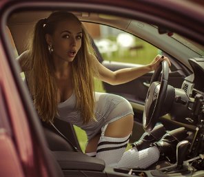 amateurfoto Just the normal girl you would find in your vehicle