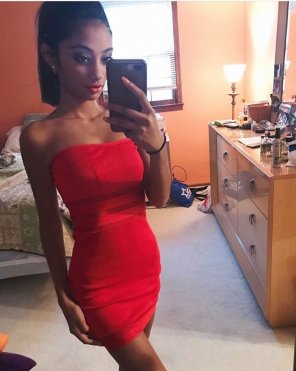 photo amateur Indian in all red