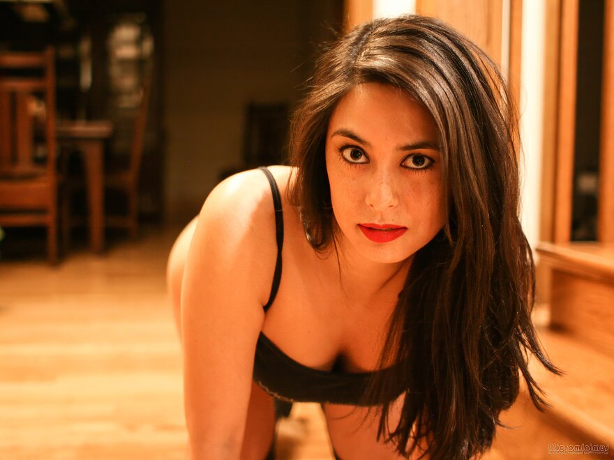 UndressToImpress-016-topaz-denoise-sharpen