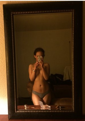 amateur pic Beauty in a mirror