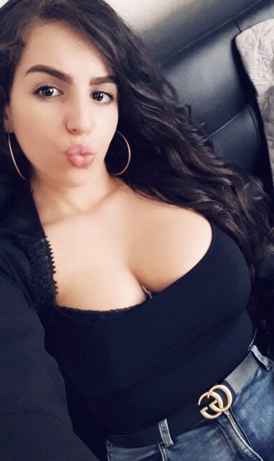 Big Boobs Hijab imene (211)