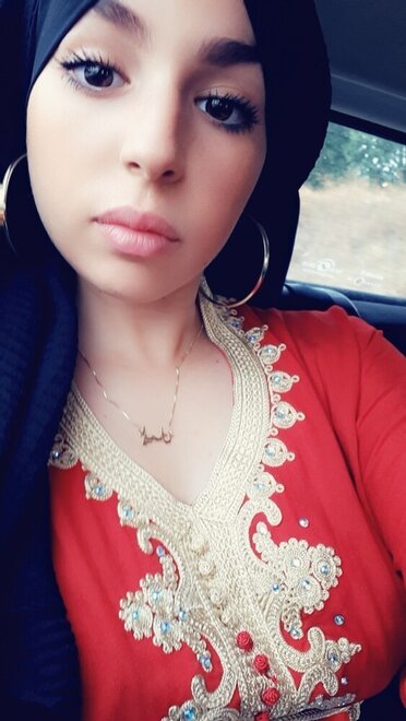 Big Boobs Hijab imene (86)