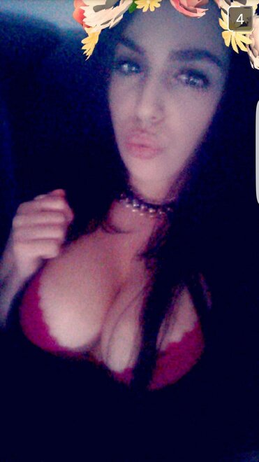 Big Boobs Hijab imene (136)