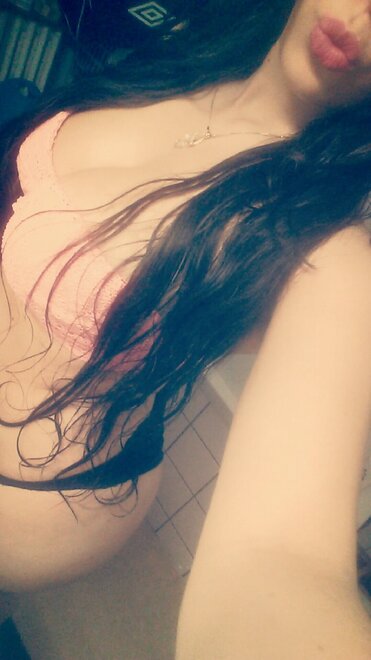 Big Boobs Hijab imene (143)