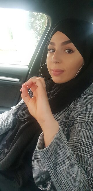 Big Boobs Hijab imene (1)