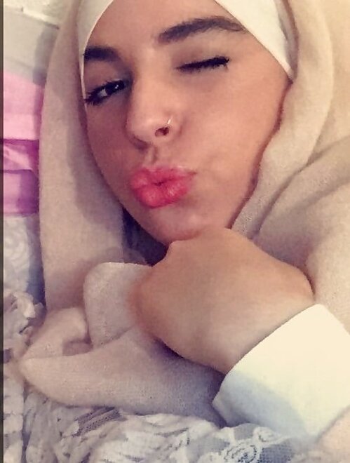 Big Boobs Hijab imene (6)