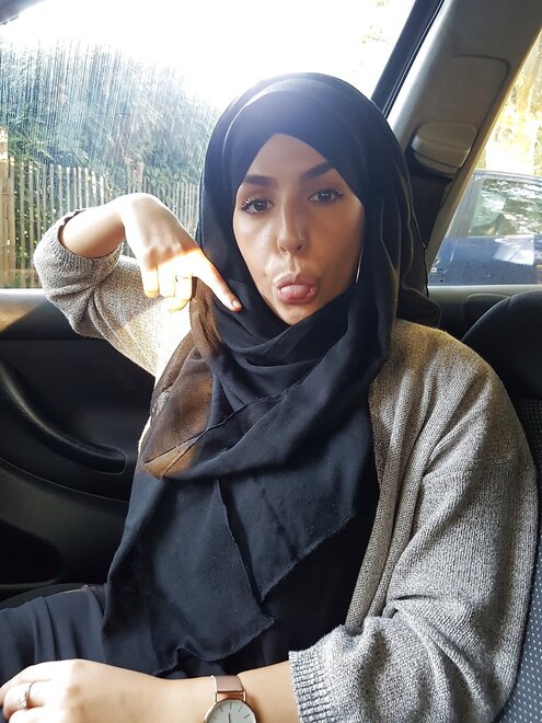 Big Boobs Hijab imene (169)