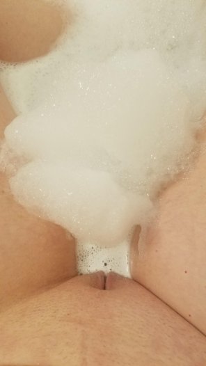 foto amatoriale [F39] baths are close to being my favorite pastime...close...ðŸ’‹