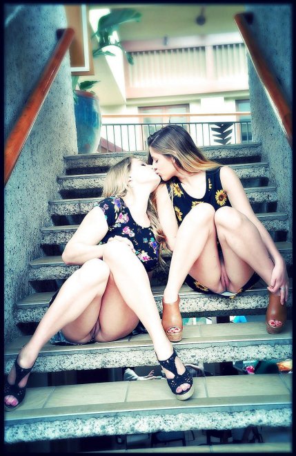 Kissing in the stairs