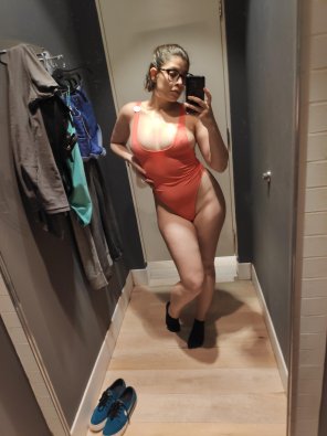 [F] Tight bodysuit