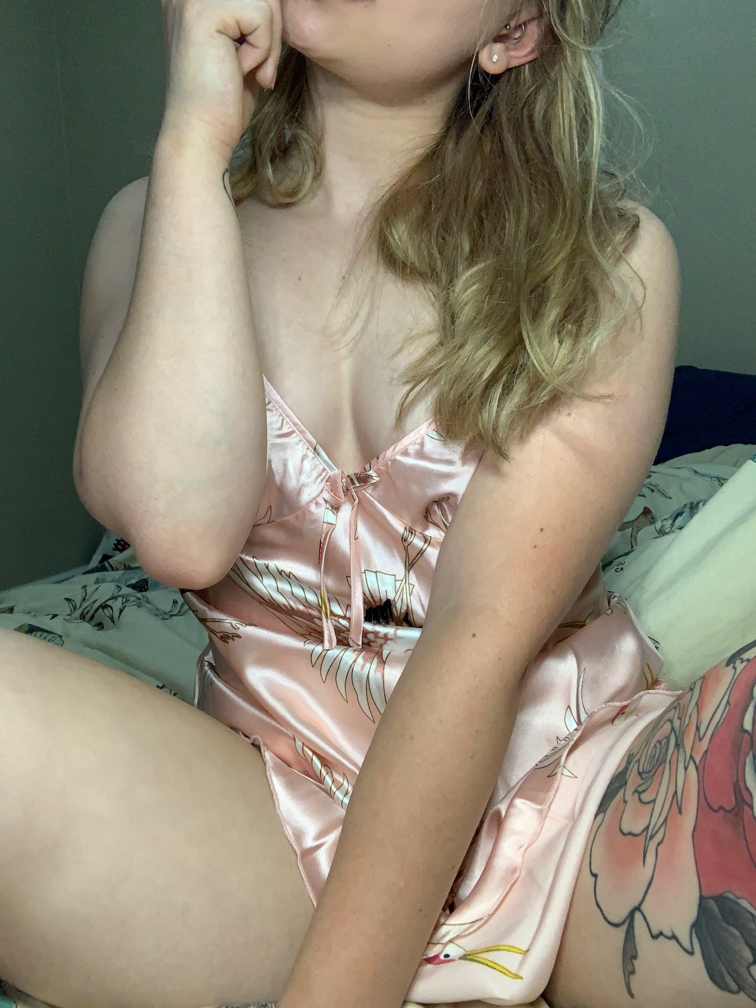 new slip dress <3 Porn Pic - EPORNER