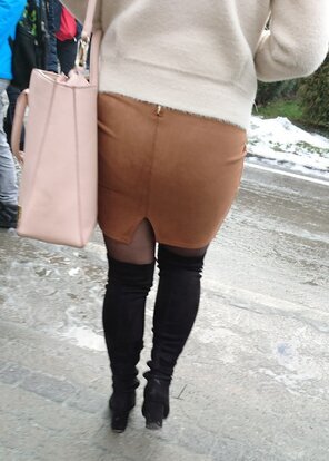 17284727-20190130-161153_296x1000