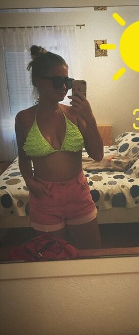 17284744-20190829-161356_296x1000