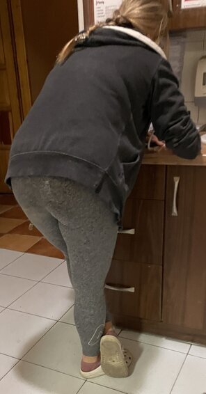 17284401-img-3630_296x1000