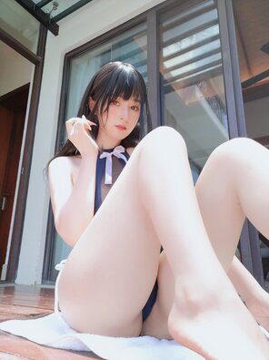 amateur photo Baiyin811 (白银81) - Dark Blue Bikini