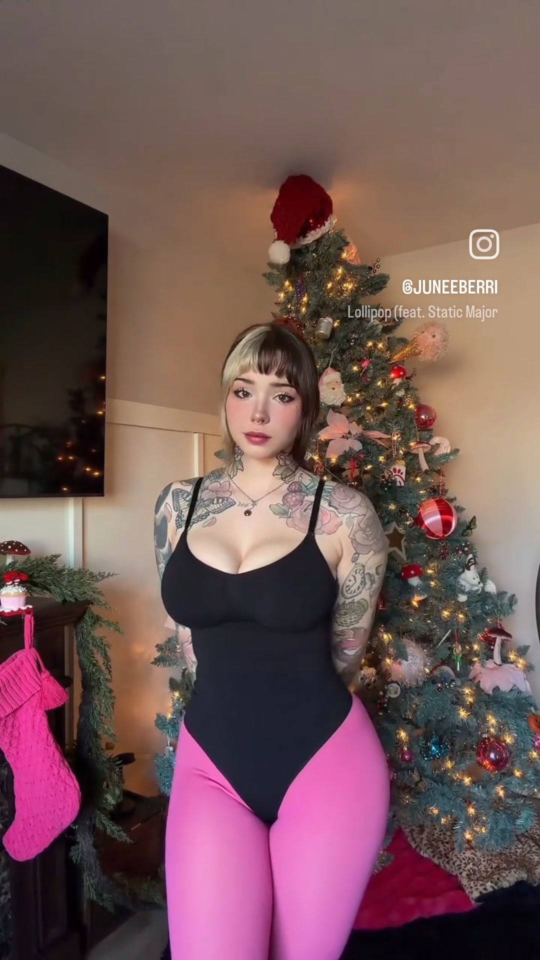 amateur photo 1000169799