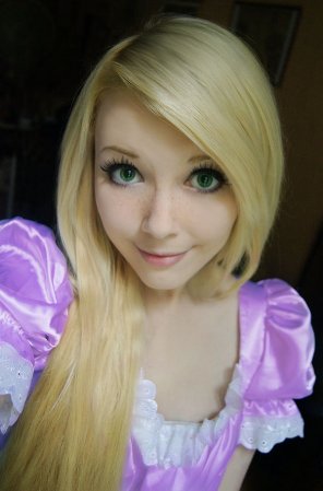 photo amateur Helen Stifler as Rapunzel