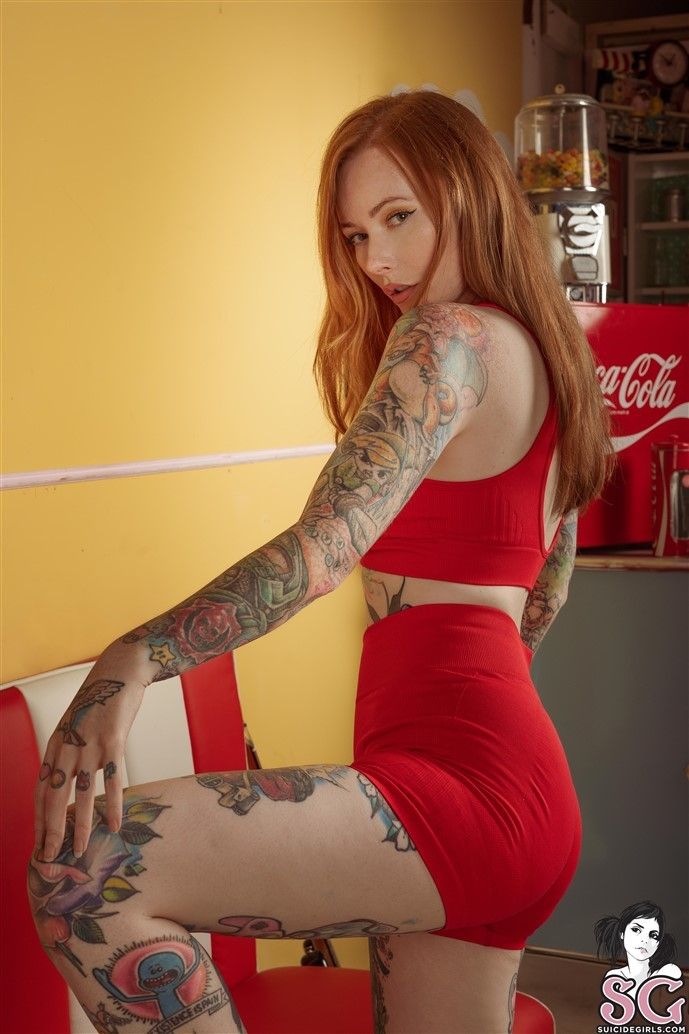 amateur photo 1000169855