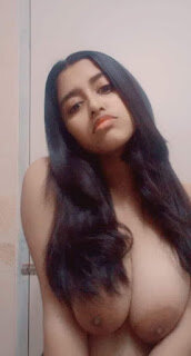 amateur photo Indian Girl With Heavy Knockers0021