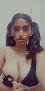 foto amatoriale Indian Girl With Heavy Knockers0060