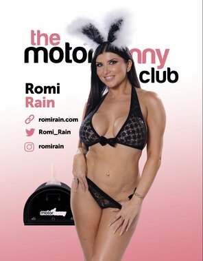 Lascivious Romi Rain Motor Bunny – 36 pics