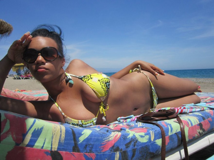 On vacation: Bikini at the beach