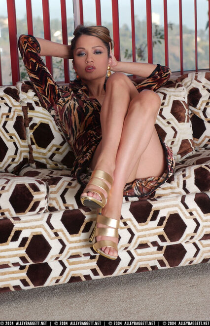 86328_Alley_Baggett_0397-05-12621_mafioso_122_16lo