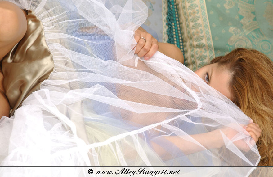 87695_Alley_Baggett_0295-40-08549_prom_fantasy_122_836lo