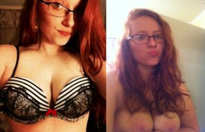 foto amatoriale Redhead loses her bra