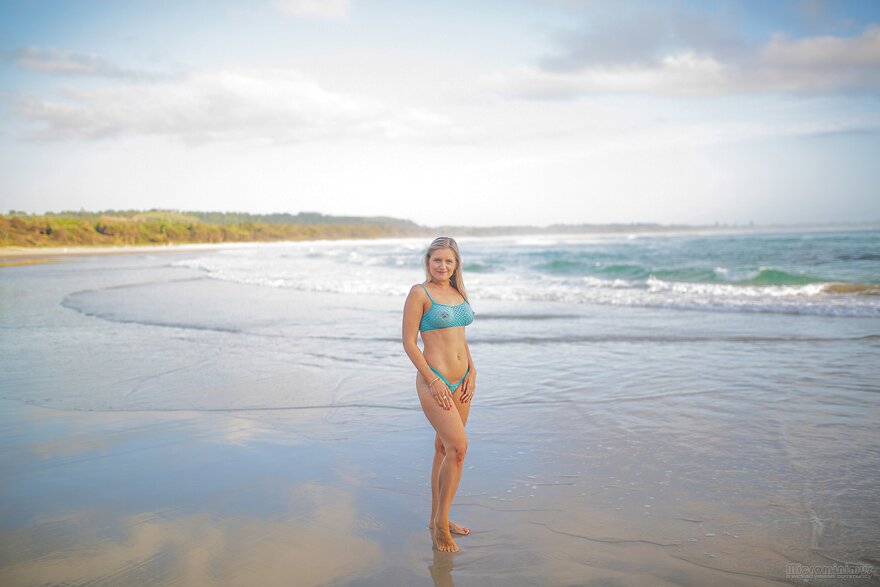 Mega Sexy 0355-topaz-sharpen-faceai