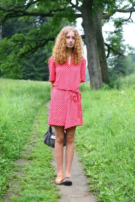 amateur photo 35717340_006_2cd4