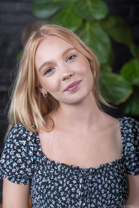 amateur photo 58752017_009_ada1