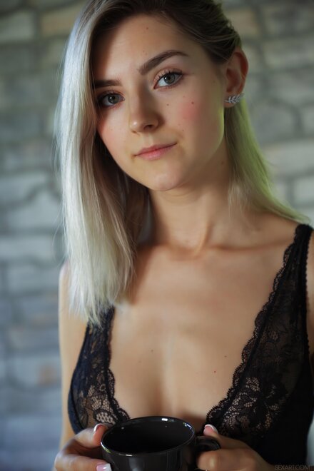 enlarge-MasterJames70 - Eva Elfie -Coffee and Fun - 0015 - elfie-coffee-fun-1140-enlarge