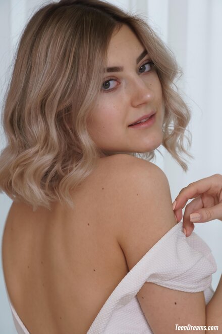 enlarge-polo_7474 - TeenDreams Eva Elfie - Sexy Schoolgirl Outfit - x139 - 6000px (4 - 0038 - 0038-enlarge