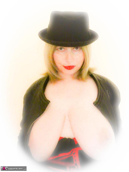 bautifulmatures (1045)