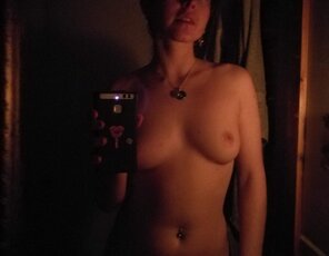 foto amateur [Image] Evening selfie to get you through the end of the week!
