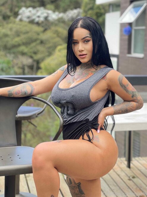 e2b2da8ba5b8904369193ab3dba3eea7