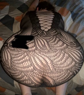 amateur photo Letting him unwrap a gi[31f]t early