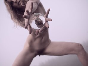 photo amateur Me with my magic ball [F]