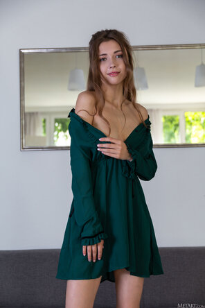 MetArt_Green-Dress_Mila-Azul_high_0019