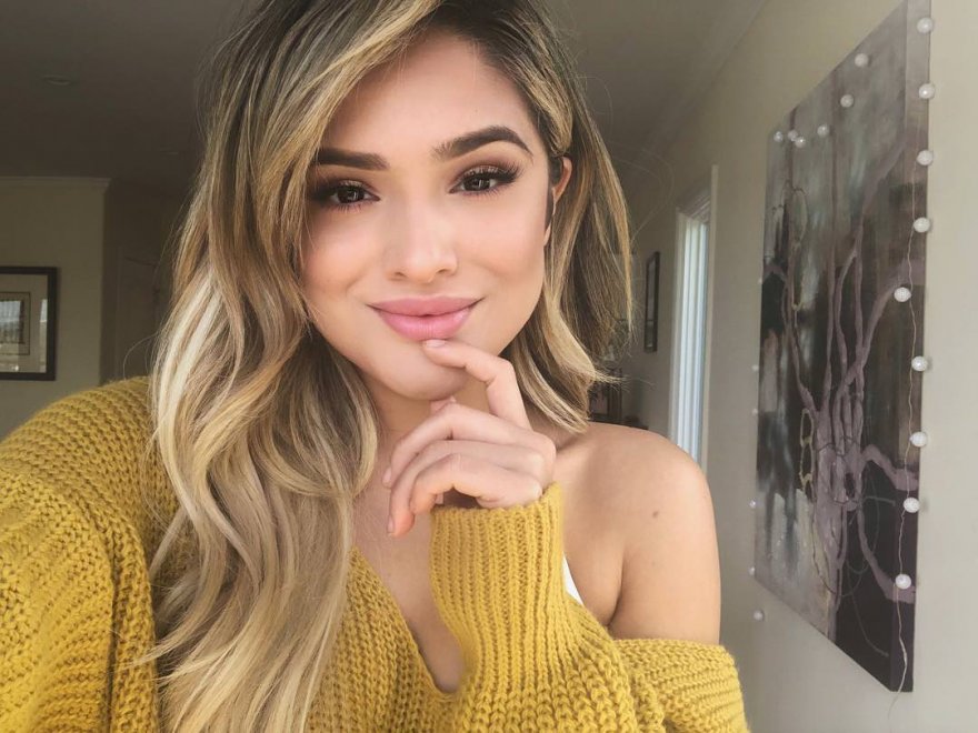 Chachi Gonzales nude