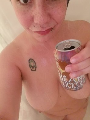 amateur photo Just a little Bean Flicker in the shower <3