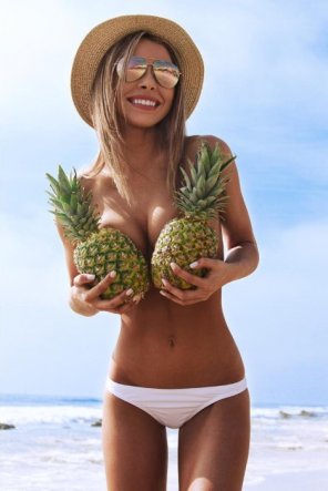 zdjęcie amatorskie Pretty Pineapples