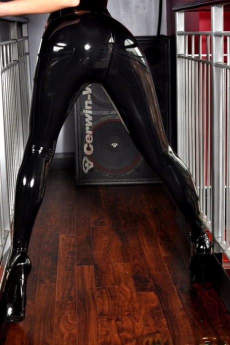 amateur photo 63476755_006_41e7