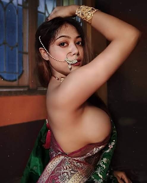 Sherni (23) nude